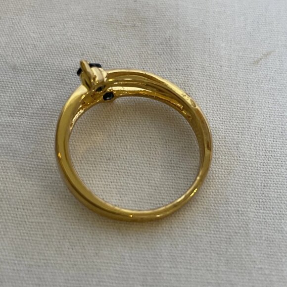 Dainty Triple Blue Stone Gold Tone Statement Ring Size 5.5 Elegant and Fashionab - Picture 9 of 10